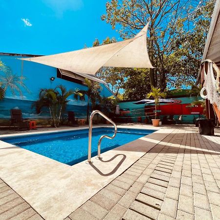 Blue Iguana Hotel Sámara Екстериор снимка