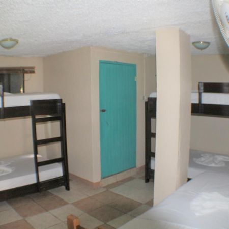 Blue Iguana Hotel Sámara Екстериор снимка