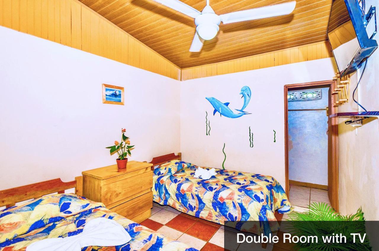 Blue Iguana Hotel Sámara Екстериор снимка
