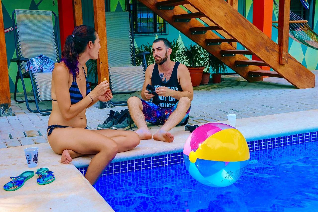 Blue Iguana Hotel Sámara Екстериор снимка
